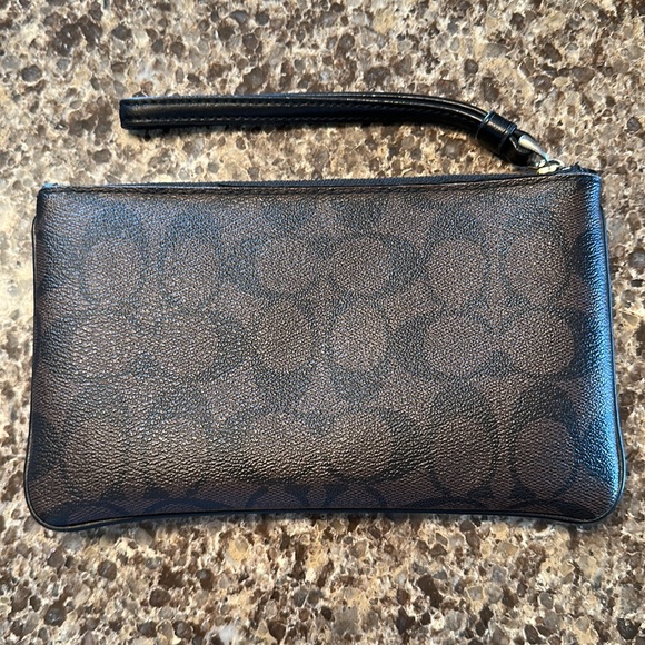 Coach Wristlet wallet - Picture 2 of 5